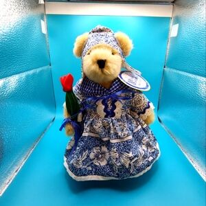Muffy VanderBear Dutch Treat Plush Teddy Bear!